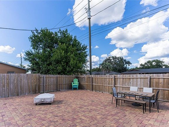 3rd image of 1256 Tivoli Dr