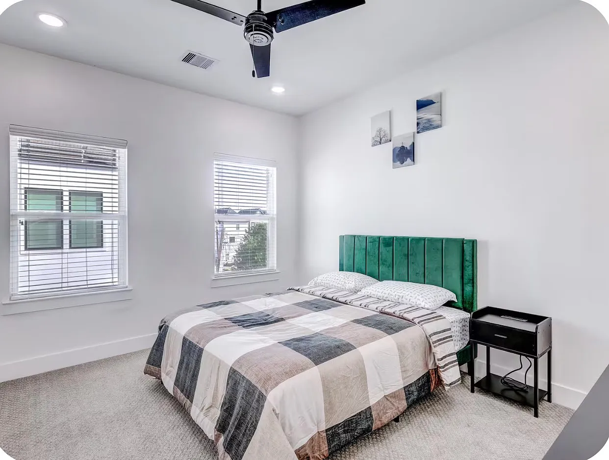 3 bed, 3.5 bath, 1763 sqft, $3,500 — Photo 4