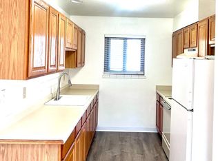 625 Sullivan Lane, Sparks, NV 89431