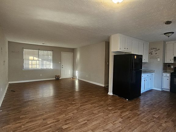 4th image of 6608 King George Way