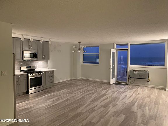 3rd image of 675 Ocean Ave APT 8E