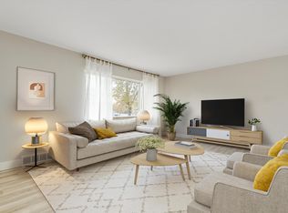 480 Alter Rd #1, Detroit, MI 48215