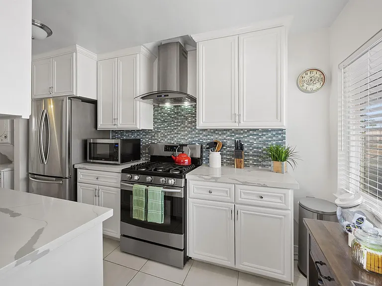 4727 Greene St — Photo 11