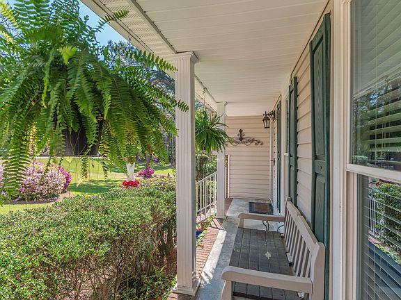 5th image of 1117 Ridgemont Dr