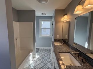 19 Pond St, Westerly, RI 02891