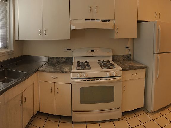 5th image of 10620 Weymouth St #10620
