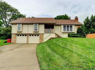 1621 SW 18th Street Ct, Blue Springs, MO 64015