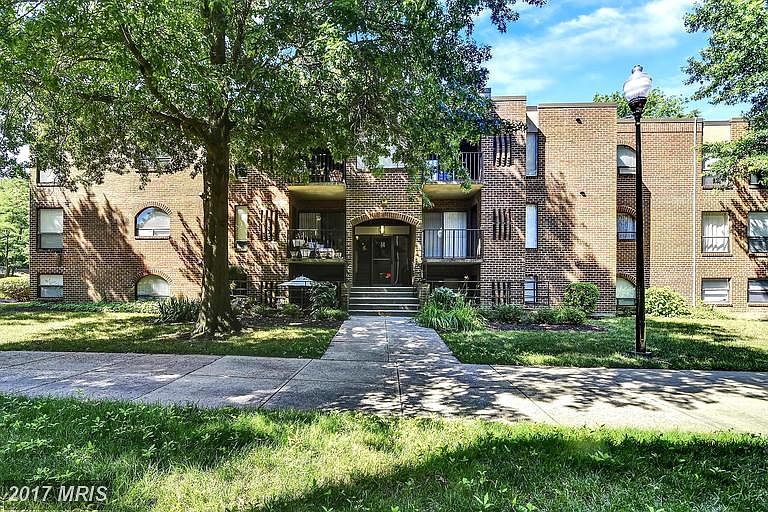 1st image of 14 Silverwood Cir APT 3