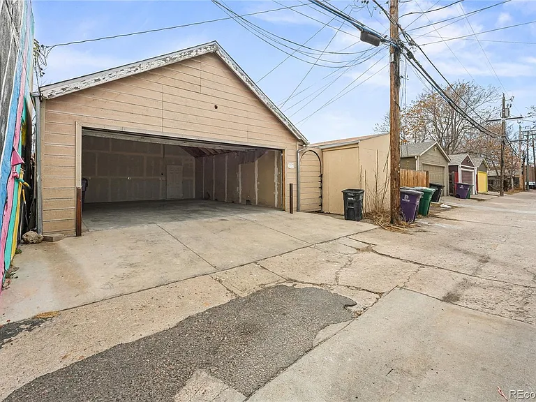 2949 Glenarm Pl — Photo 33