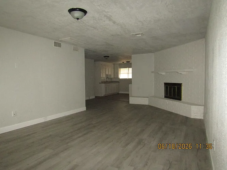 1202 NW Lake Ave — Photo 13