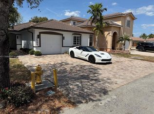 19536 NW 79th Ct, Hialeah, FL 33015
