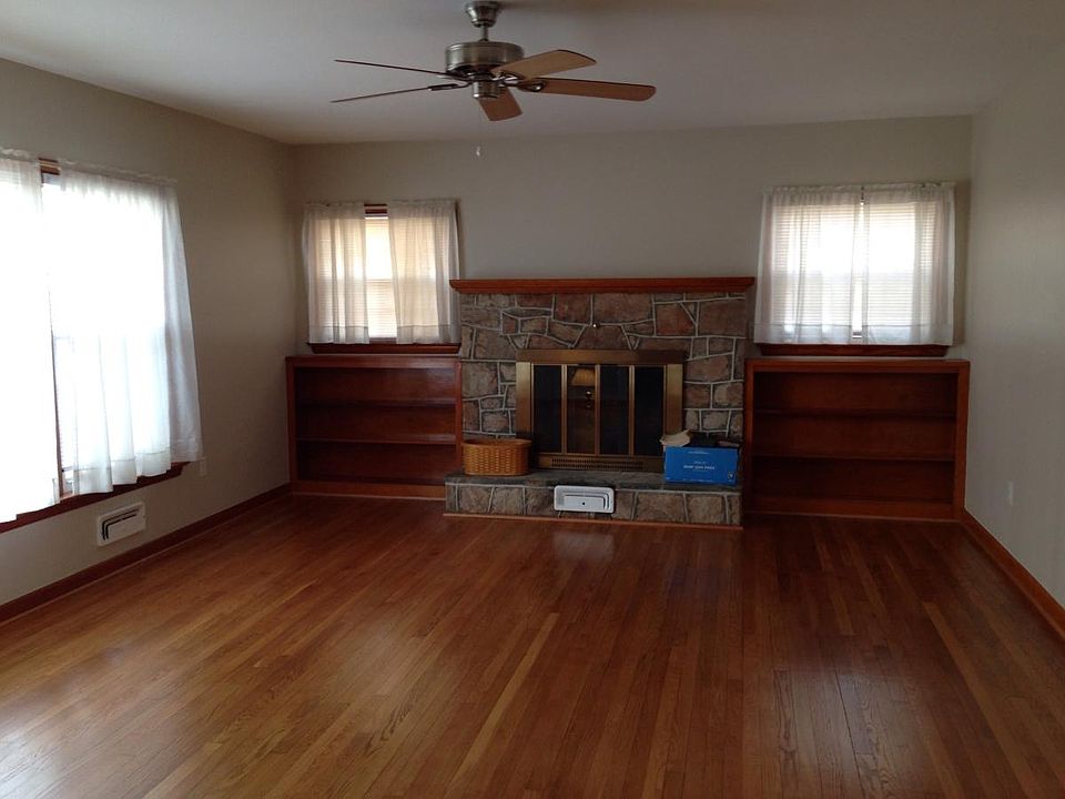 1st image of 138 Sherwood Ave