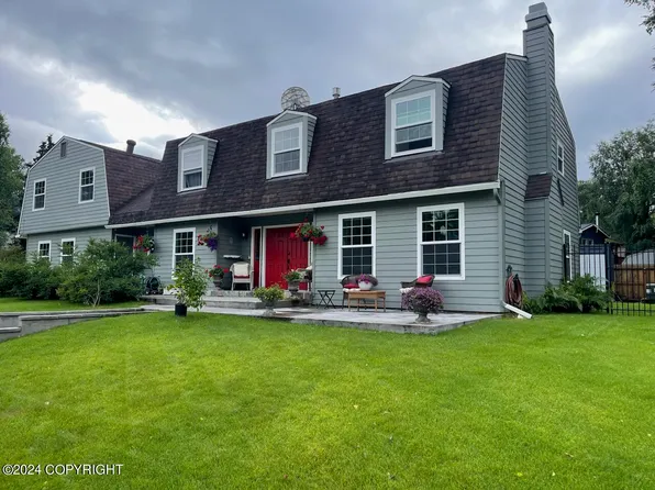 8410 Pioneer Dr, Anchorage, AK 99504