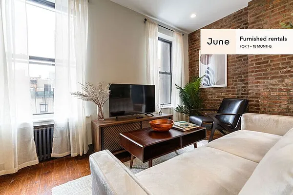 Rented by June | media 7