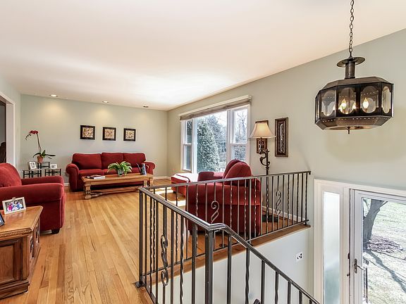 2nd image of 526 Rushmore Ave