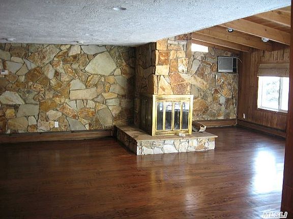 2nd image of 532 Cedarwood Dr