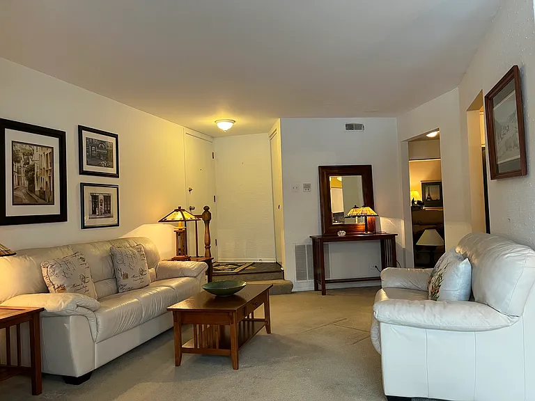 1607 Thames Ct #D — Photo 13