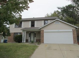 11733 Clarksdale Dr, Maryland Heights, MO 63043