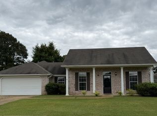 108 Cherry Bark Way, Pearl, MS 39208