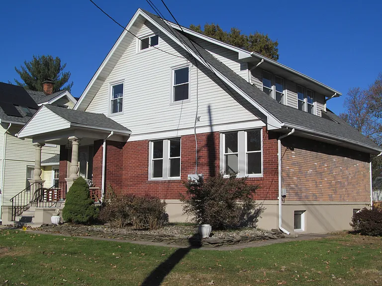 281 S Washington Ave #2 — Photo 15