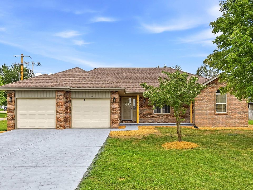 1st image of 462 Waterwheel Avenue