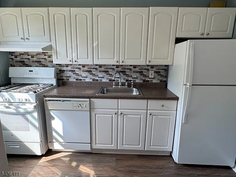803A Mountain Ave — Photo 7