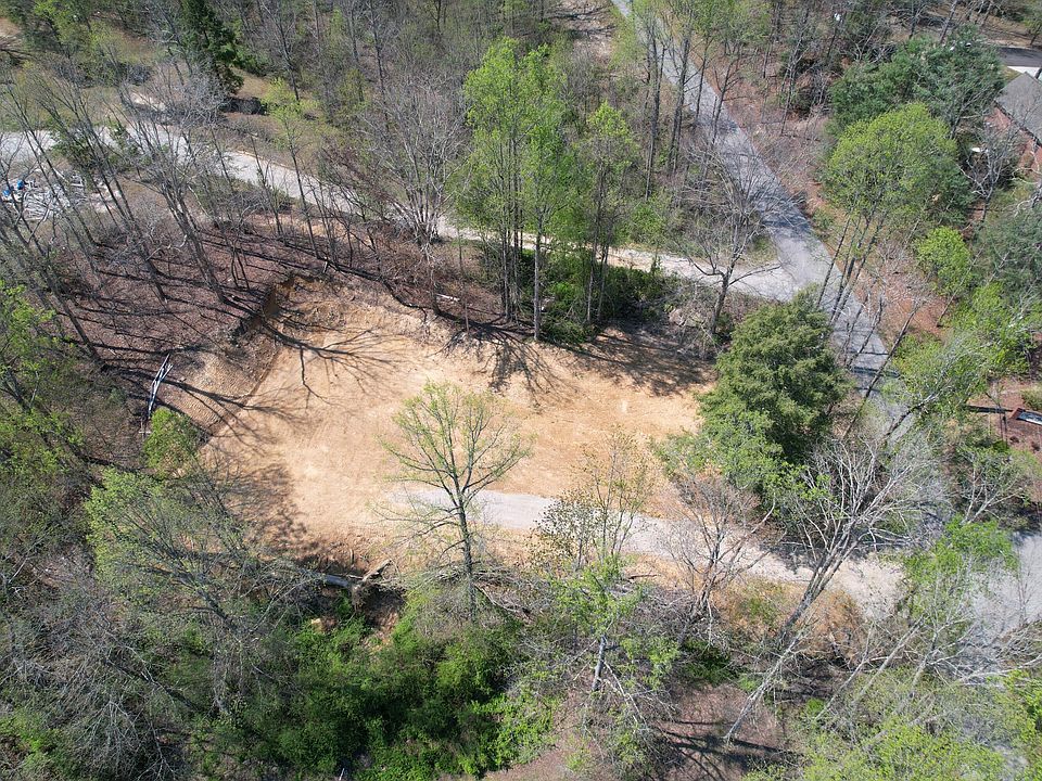 1st image of 51 Valley Rd