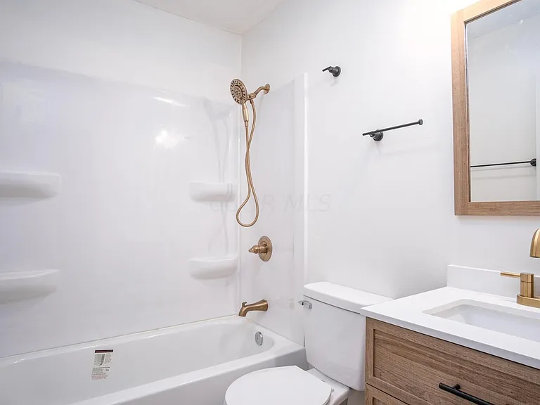 977 Hilock Rd #1 — Photo 3