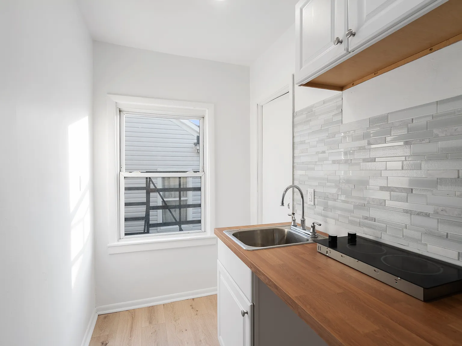 2 bed, $1,925 — Photo 3