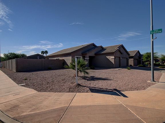 3rd image of 10443 E Emelita Ave