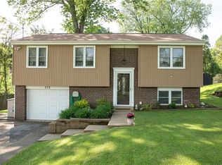 272 Rosecrest Dr, Monroeville, PA