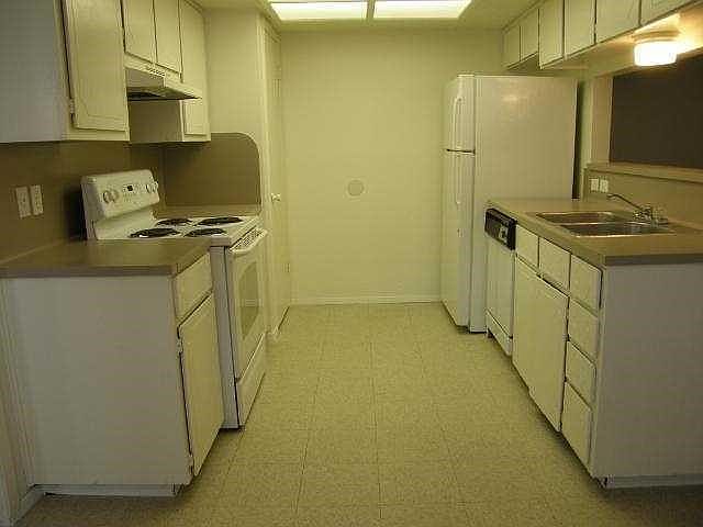2nd image of 11450 Ptarmigan Dr #B