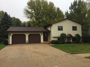 130 15th St NE, Watertown, SD 57201