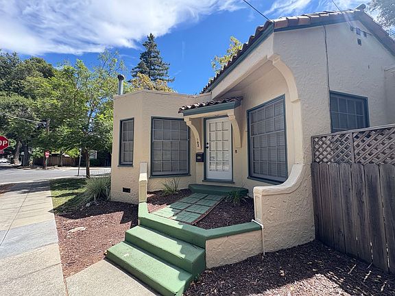 2nd image of 792 Palo Alto Ave