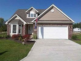 Home for Sale in Bedford Heights, Ohio $220,500