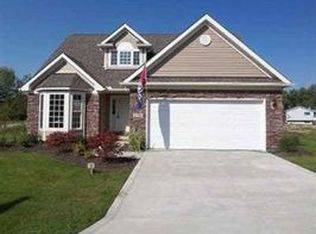 5700 Daniel Dr, Bedford Heights, OH 44146
