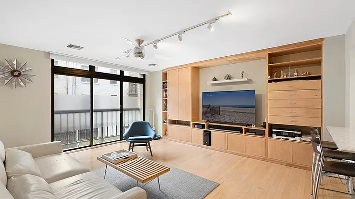 Rented by The Agency | media 5