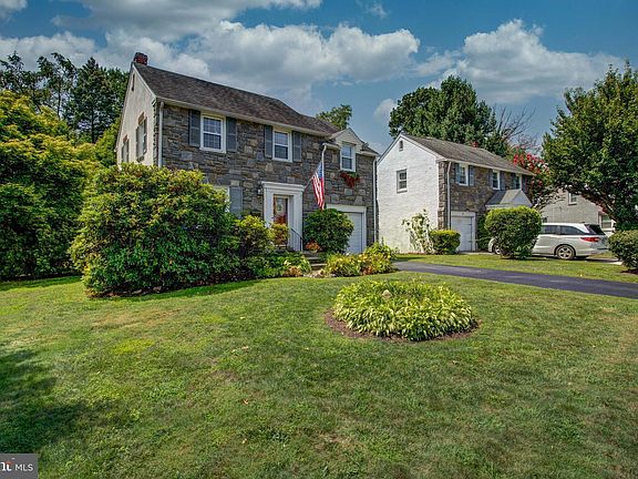 3rd image of 122 Althea Ln