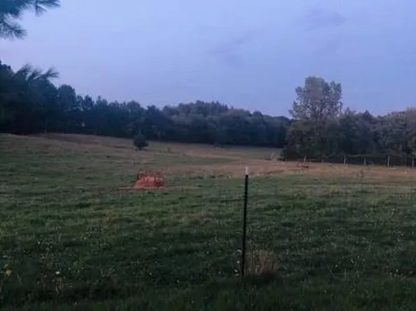 9349 Orchard Valley Ln, Davison, MI 48423