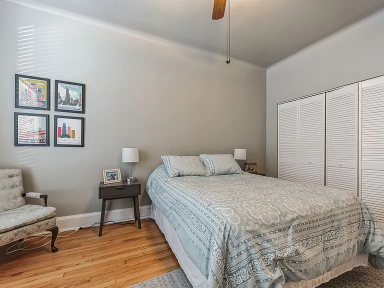 432 W Dickens Ave #1 — Photo 9