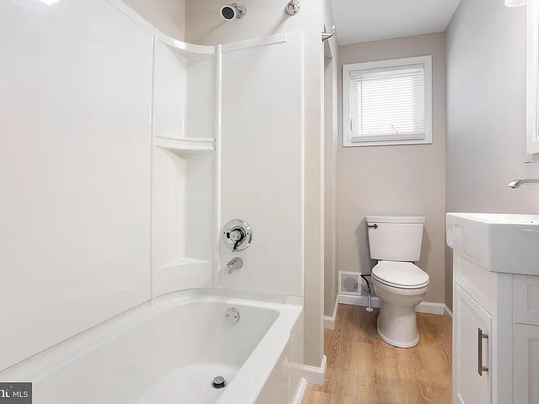 809 N Providence Rd — Photo 9