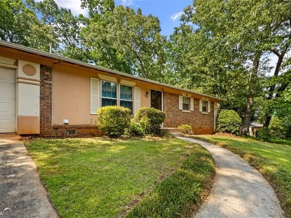 1594 Pine Glen Cir, Decatur, GA 30035