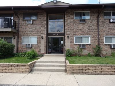 828 E Old Willow Rd APT 109, Prospect Heights, IL, 60070