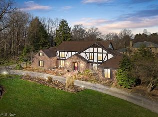 420 Barrington Ridge Rd, Painesville, OH 44077