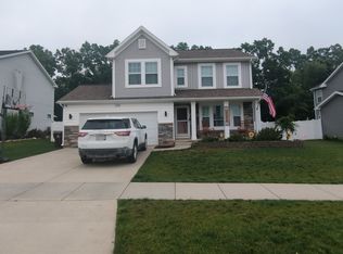 3688 Amber Oaks Dr, Howell, MI 48855