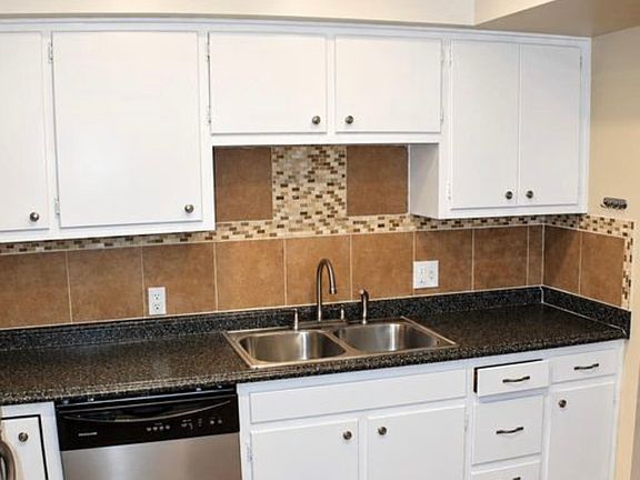 4th image of 3217 Glanzman Rd #72