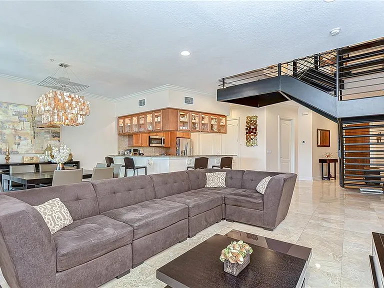 4907 Bayshore Blvd #105 — Photo 7