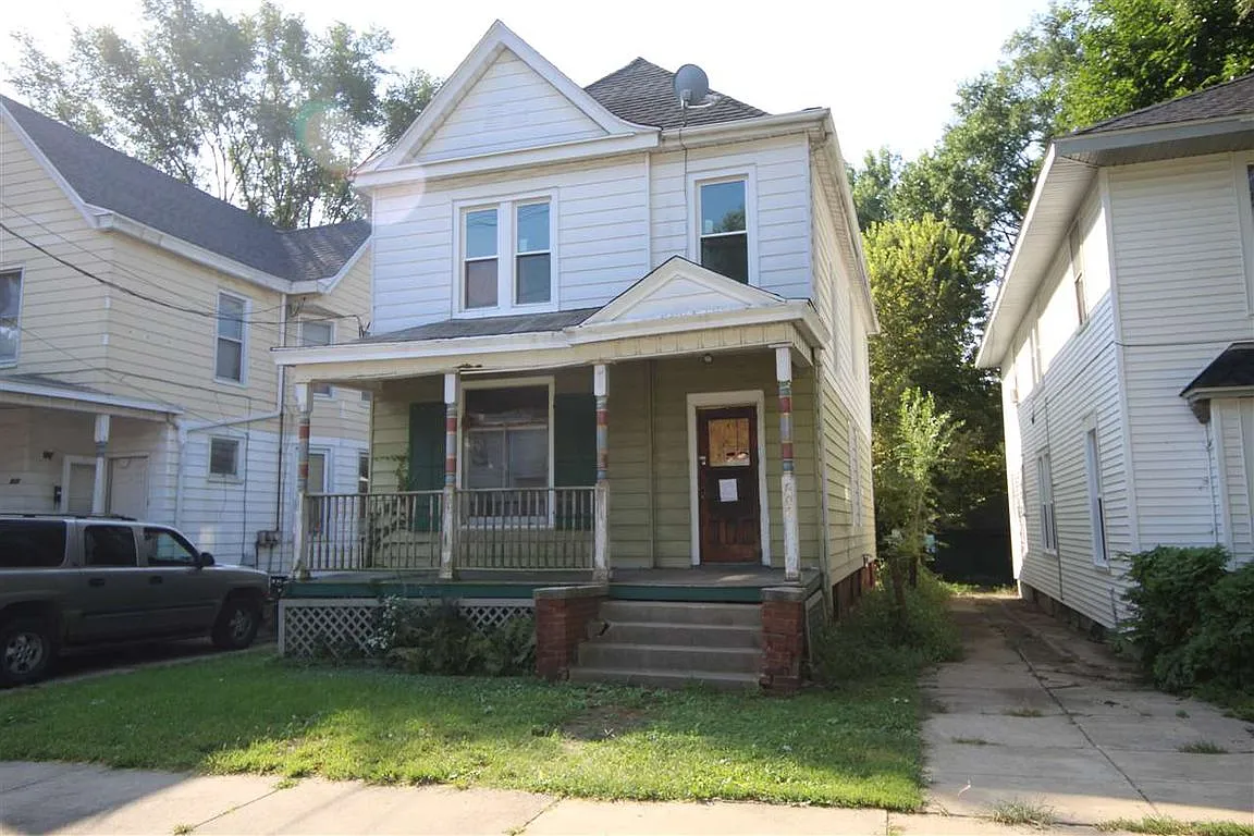 606 E Illinois Ave photo 1