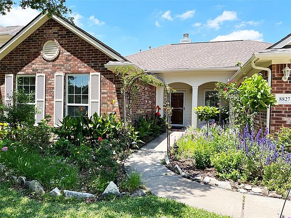 2nd image of 8827 Aberdeen Oaks Drive