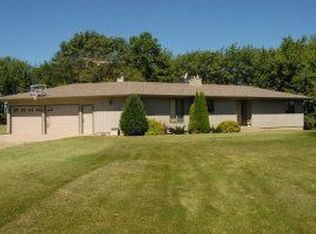 73974 320th St, Racine, MN 55967